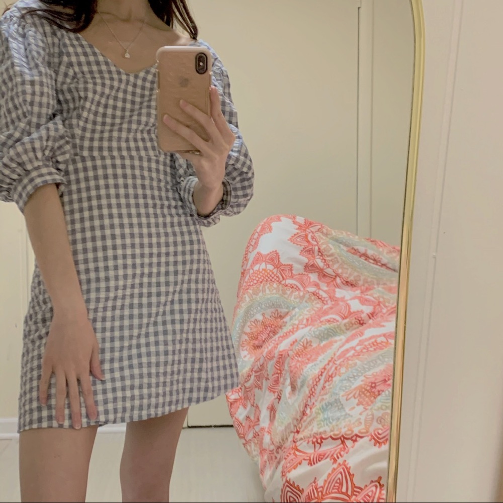 blue/white gingham dress